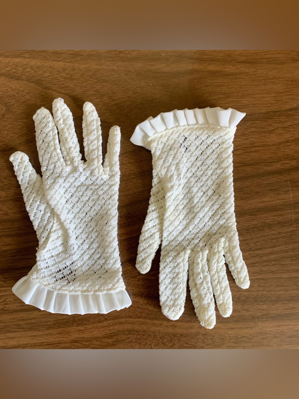 Vintage Toddlers Handmade White Finger Gloves